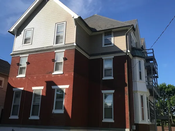 740 2nd St APT 3, Catasauqua, PA 18032
