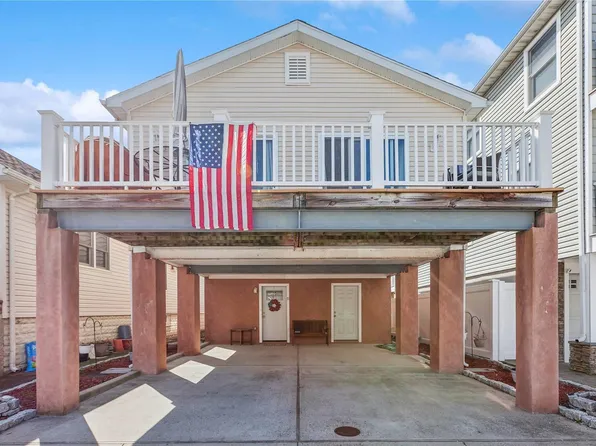 71 Vermont Street, Long Beach, NY 11561