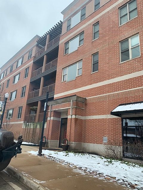 1st image of 935 Burlington Ave