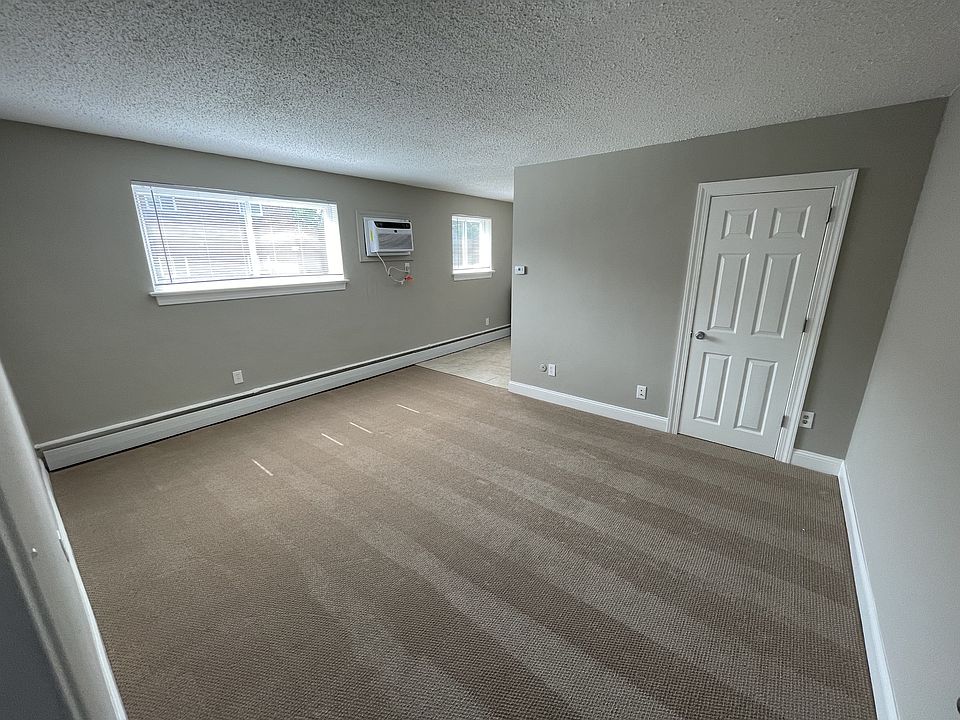 Living Room [Actual unit may vary]