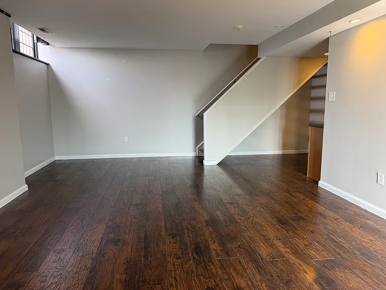 1054 S Kingshighway Blvd #N — Photo 7