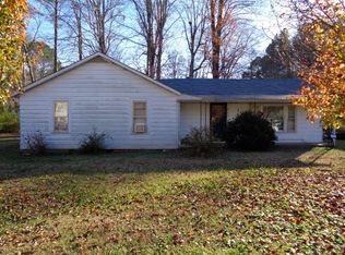 413 Poplar St, Waynesboro, TN 38485