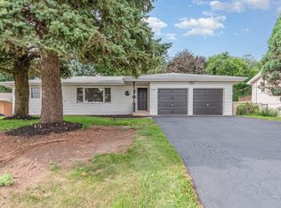 2758 Lancaster Dr, Joliet, IL 60433