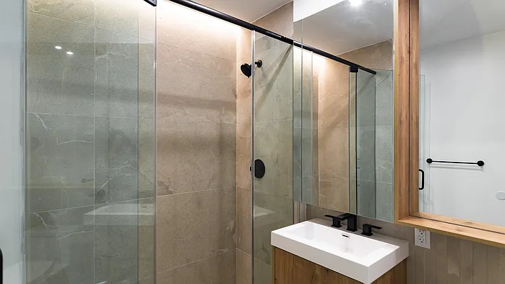 Rented by Nooklyn NYC LLC | media 49