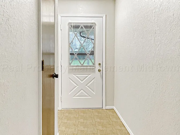 841 S Atkerson Ln — Photo 39