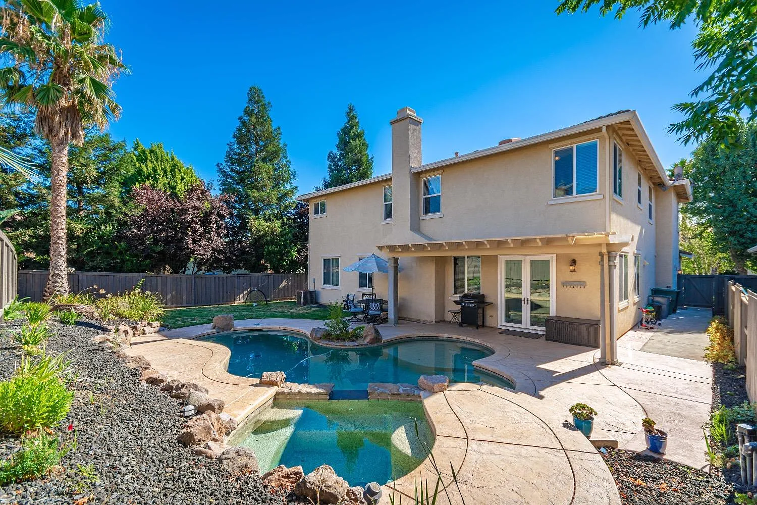 1805 Morella Cir photo 1