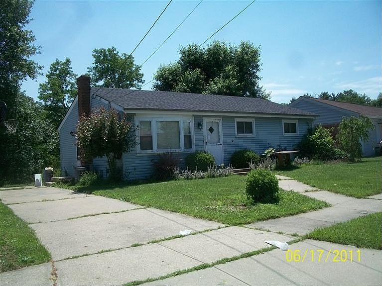 1st image of 341 Rose Dr