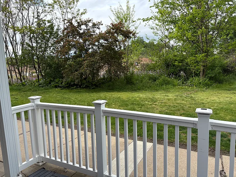 1008 Sonie Dr — Photo 4