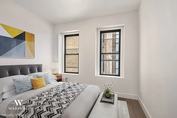 Sold by Warburg | media 8