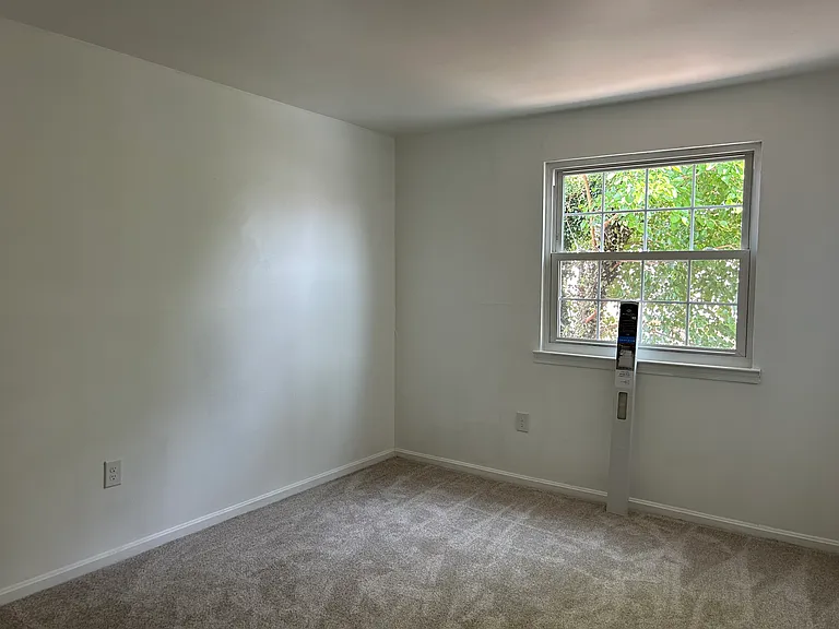 10250 Irongate Way — Photo 6