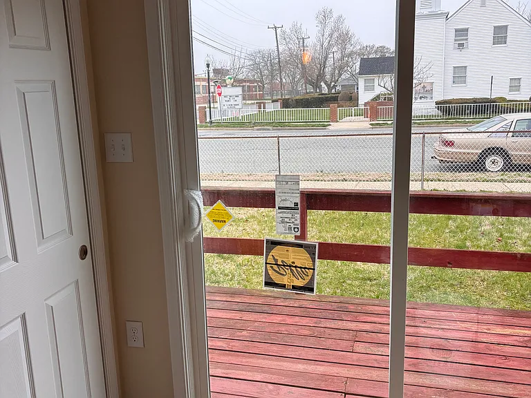 467 N Dover Ave — Photo 14