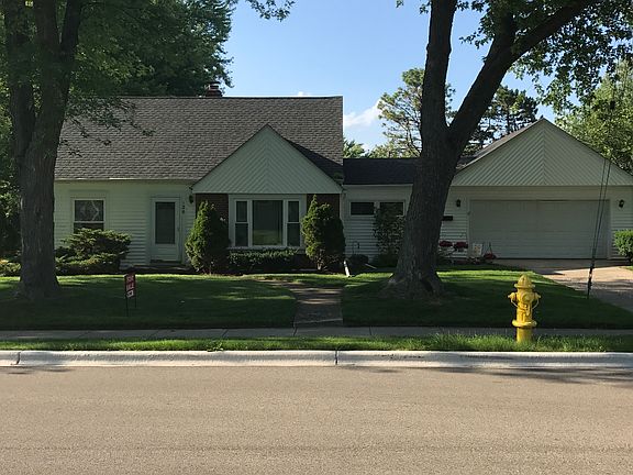 2nd image of 126 Harvey Ave