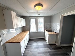124 E 21st St #2, Erie, PA 16503