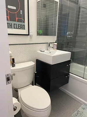 Rented by David Francis New York LLC | media 15