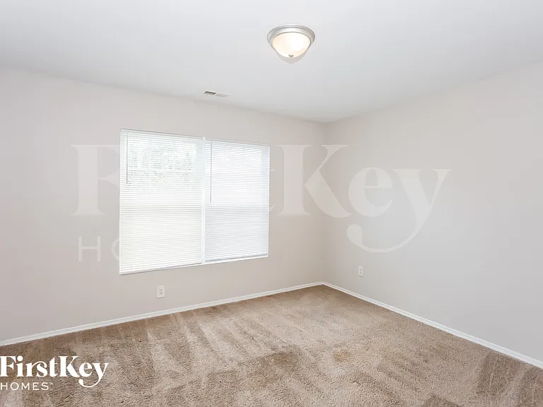 2709 Buckleigh Dr — Photo 14