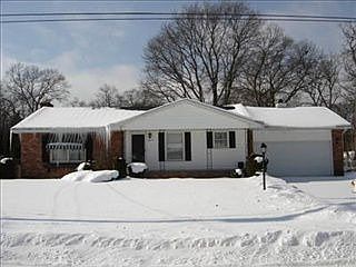 2nd image of 3055 Griesbach St