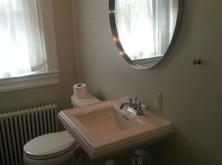 338 10th St NE, Washington, DC 20002