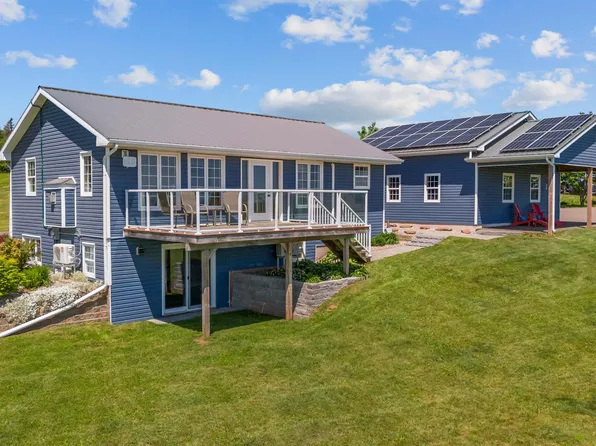 136 New London Rd, Grenville Parish, PE C0A 1N0