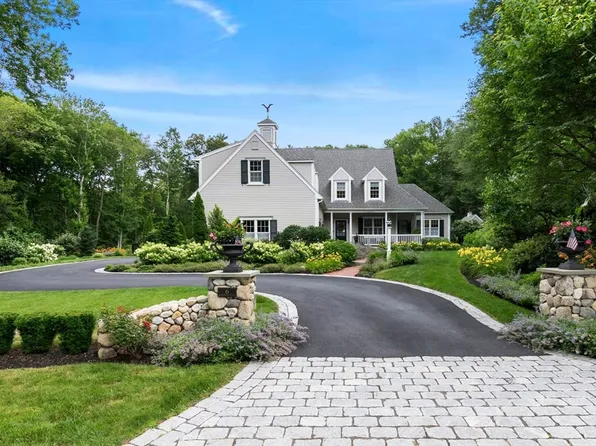 6 Courtney Dr, Newbury, MA 01922
