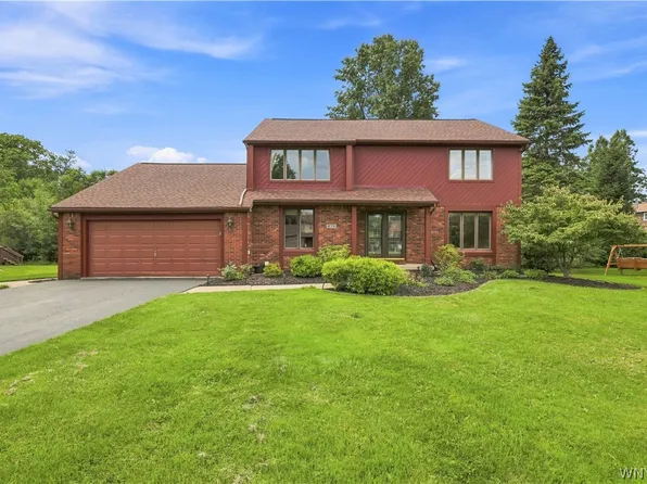 11 Sandpiper Ct, Amherst, NY 14228