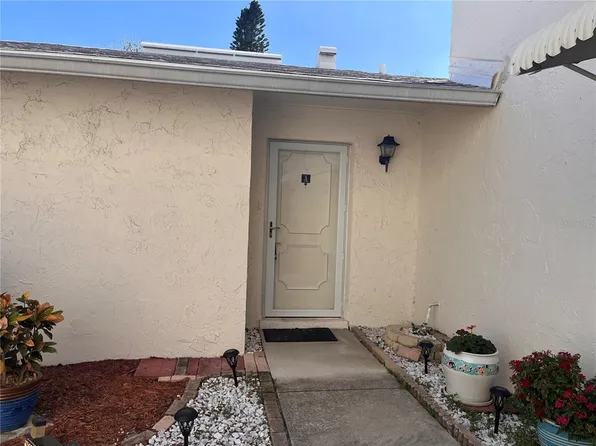 3255 39th St S APT A, Saint Petersburg, FL 33711