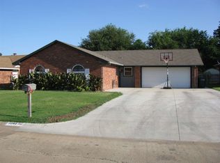 4309 Oakcrest Ave, Enid, OK 73703