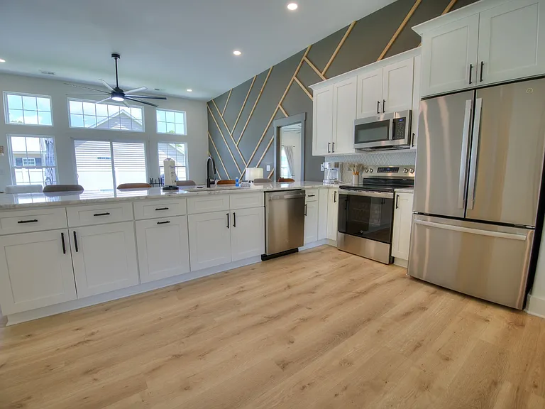 4385 Kinlaw St — Photo 7