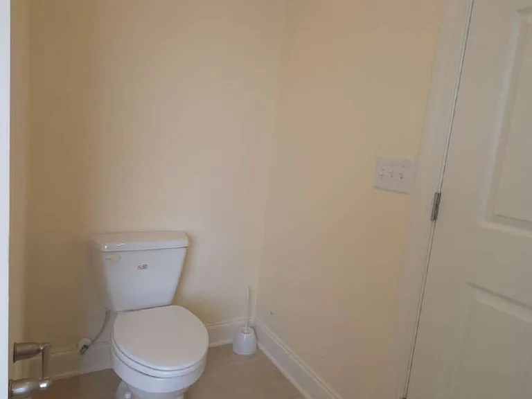 321 Gallery Dr #202 — Photo 35