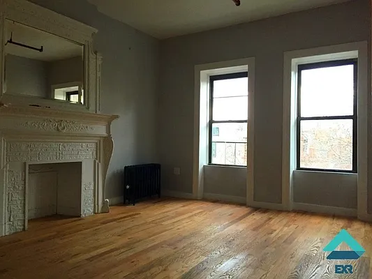 Rented by EXR | media 8