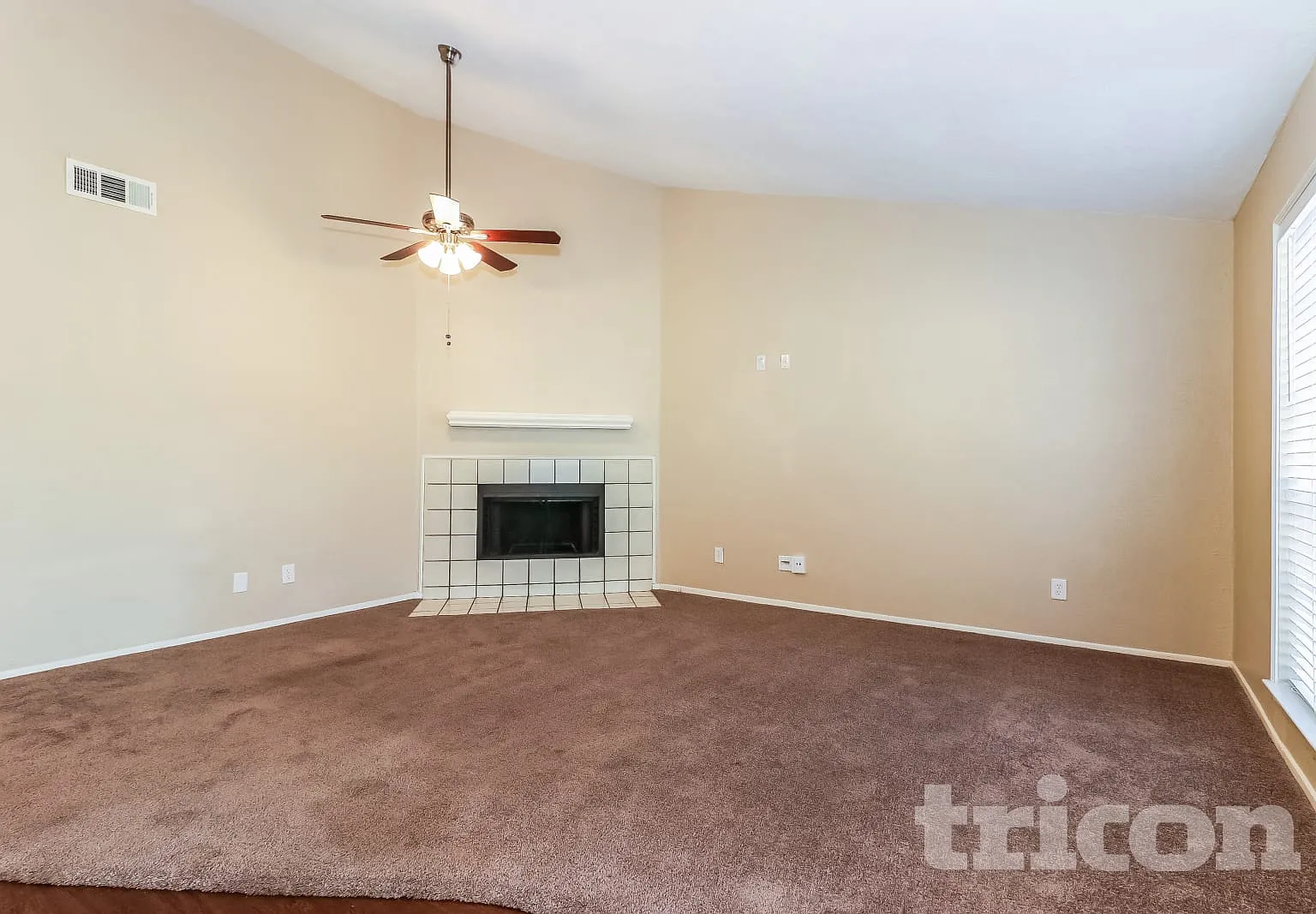 817 Annapolis Drive Arlington TX — Photo 2