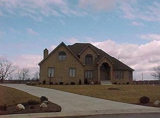 16270 Remington Dr, Fishers, IN 46037