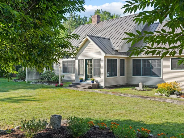 28 Deering Run Drive, Portland, ME 04103