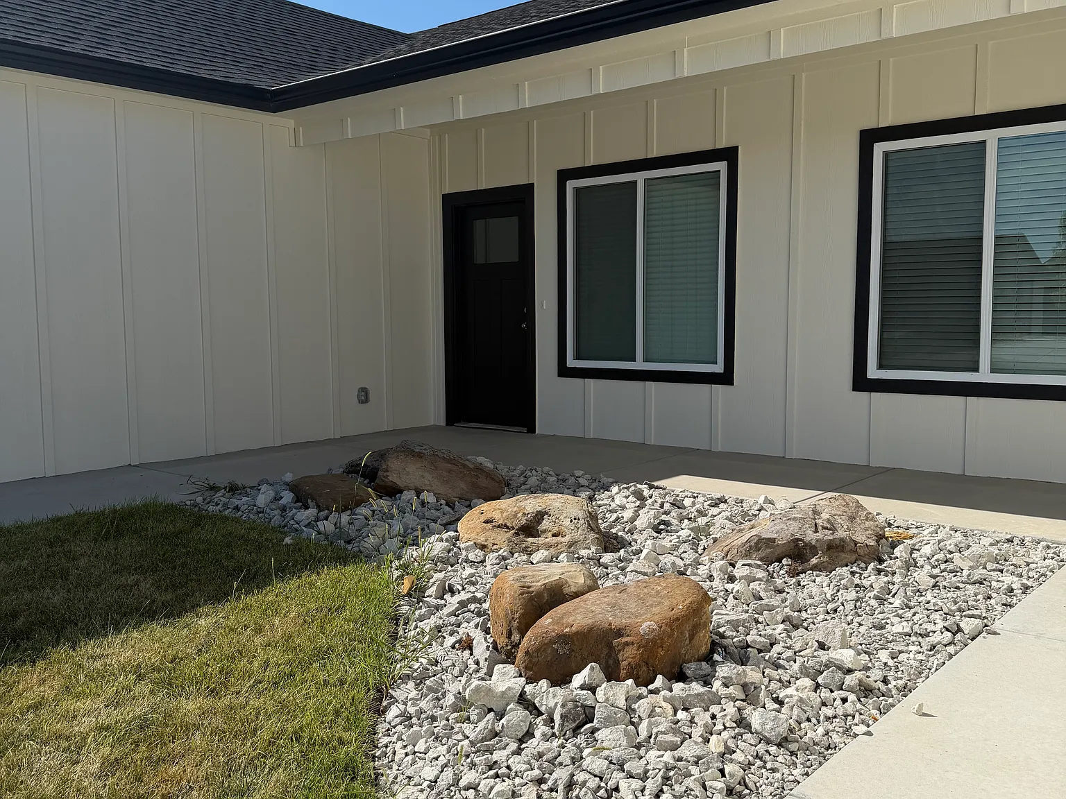 3 bed, 1270 sqft, $1,595 — Photo 3