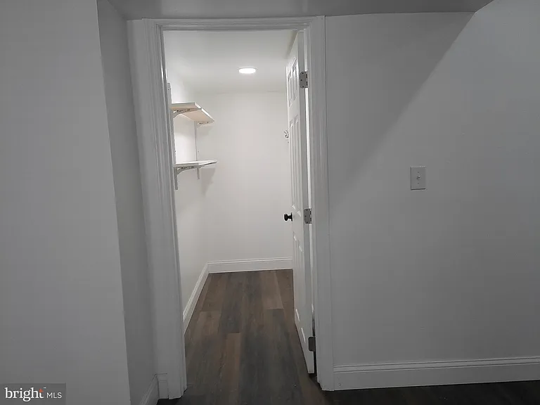 640 E Chestnut St #1 — Photo 6