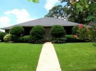 5458 Halls Ferry Dr, Baton Rouge, LA 70817