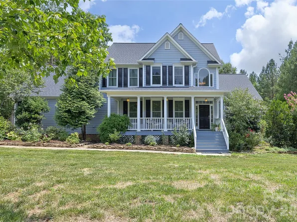 100 Fairmont Pl, Hillsborough, NC 27278