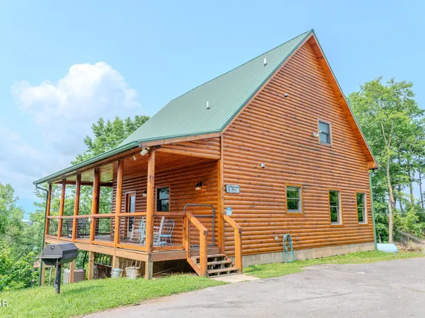 810 Kings Way, Gatlinburg, TN 37738