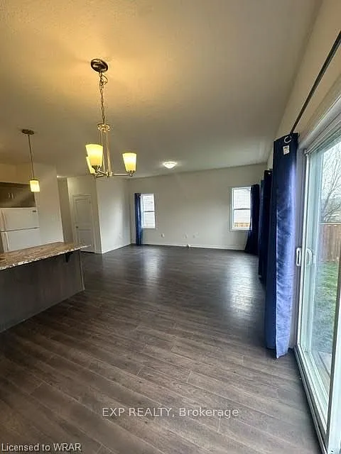 3 bed, $2,400 — Photo 2