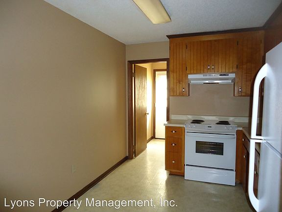 3rd image of 1753 Poplar St APT B