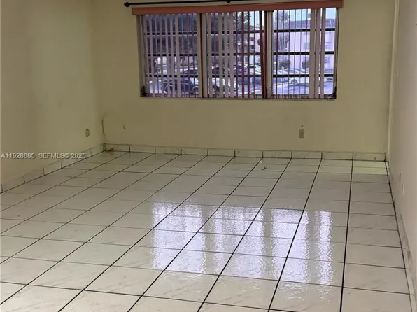 1400 NE 191st St, Miami, FL