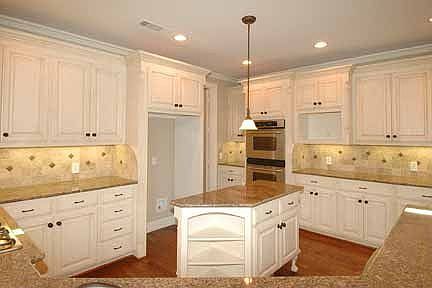 2nd image of 4009 Memorial Ct