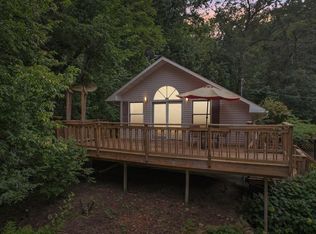 N3664 Tipperary Rd, Poynette, WI 53955