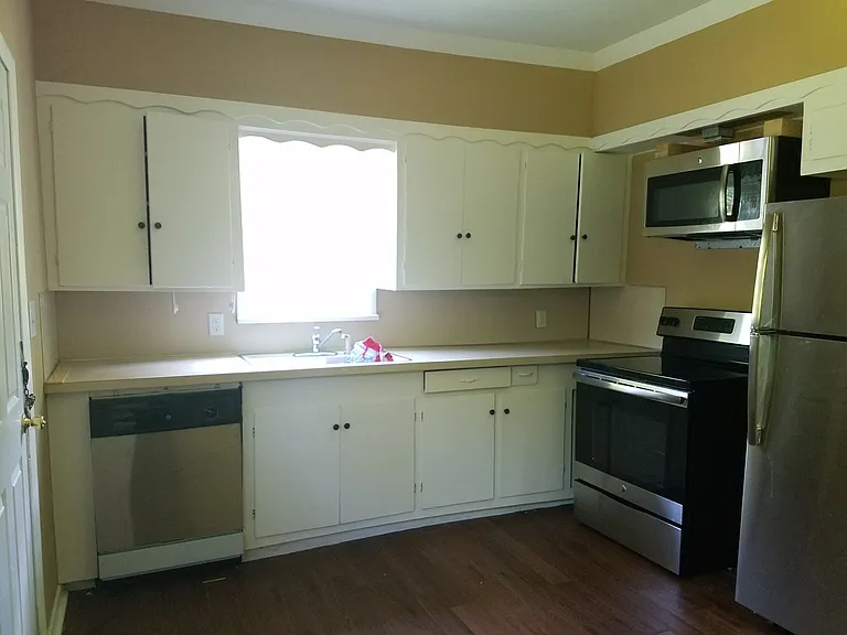 774 Grand Ave — Photo 3