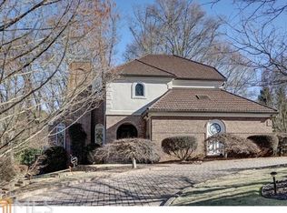 858 Chestnut Lake Dr NE, Marietta, GA 30068