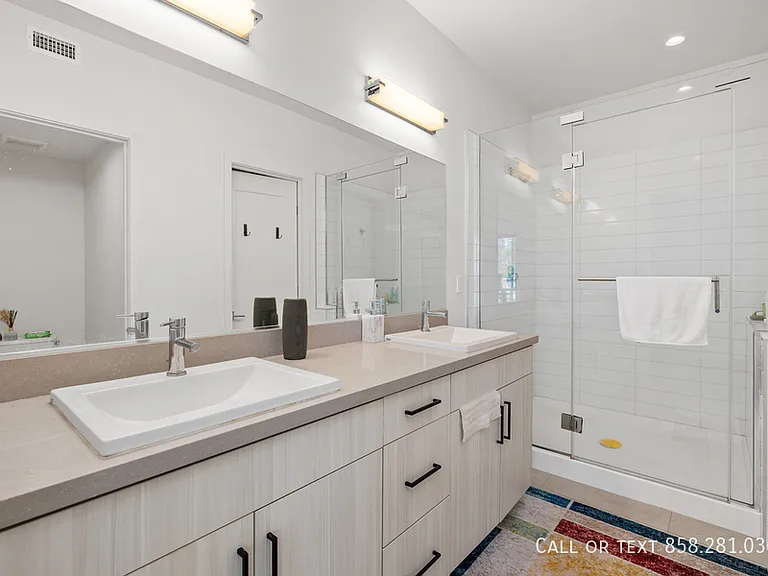 1055 32nd St #10 — Photo 18