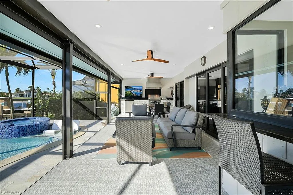 3 bed, 2.0 bath, 1908 sqft, $16,500 — Photo 3