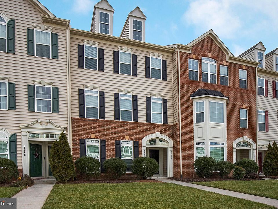1st image of 24656 Hutchinson Farm Dr