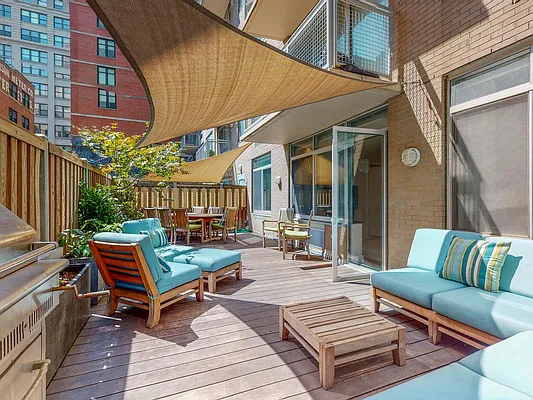 Sold by Digs Realty Group | media 9