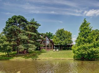 945 Bartlett Rd, Aurora, OH 44202