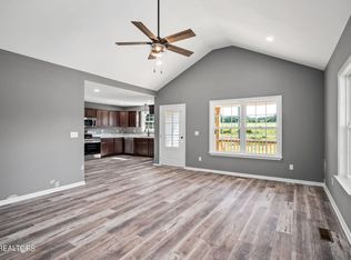 574 Black Oak Rd, Sparta, TN 38583